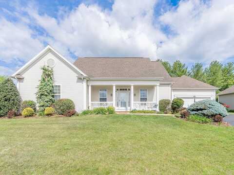 Heather, STAUNTON, VA 24401