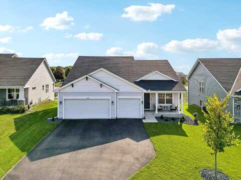 Chestnut, CARVER, MN 55315
