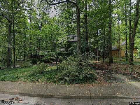 Oak Forest, CHARLOTTESVILLE, VA 22901