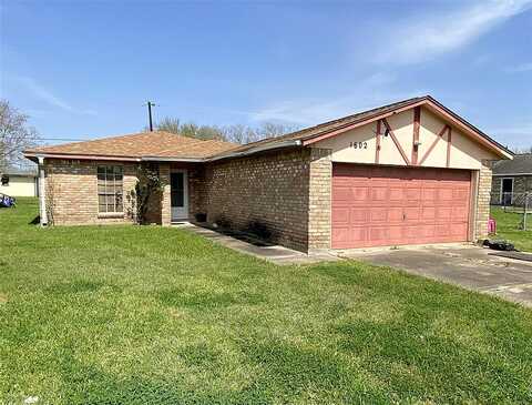 Avenue, FREEPORT, TX 77541