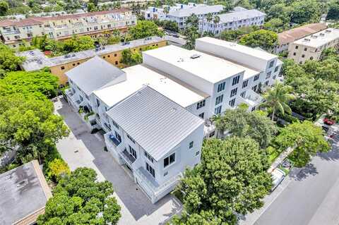 28Th, WILTON MANORS, FL 33334