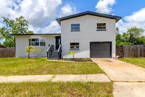 Country, TITUSVILLE, FL 32780