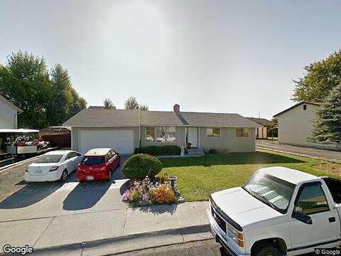 Lakeway, MOSES LAKE, WA 98837