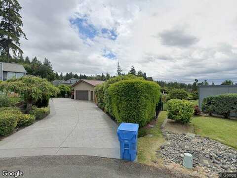 Kari, STEILACOOM, WA 98388