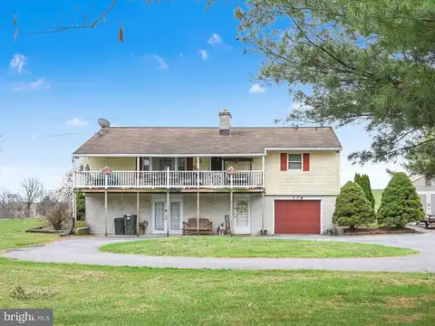 Mountain, FREDERICKSBURG, PA 17026