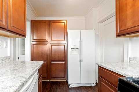 Roselawn Ave, Pittsburgh, PA 15228