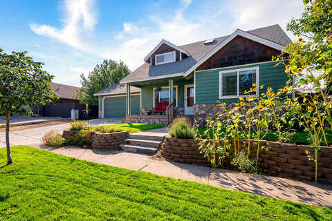 Shirley, BEND, OR 97701