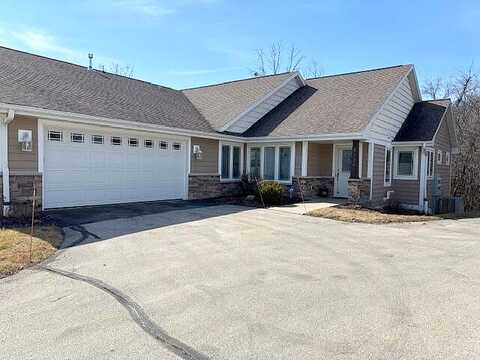 Woodview, MILWAUKEE, WI 53220