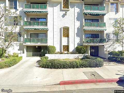 Zelzah Ave, Encino, CA 91316