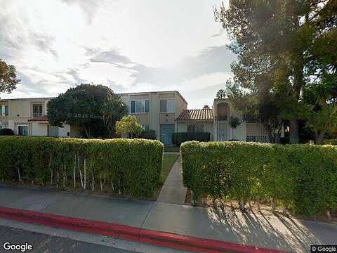 Balboa, SAN DIEGO, CA 92117