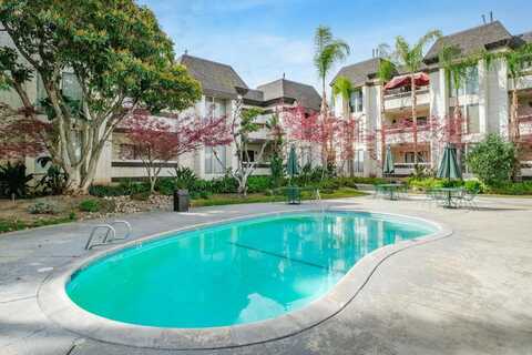 N Millbrook Ave, Fresno, CA 93726