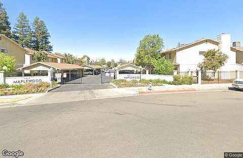 N Backer Ave, Fresno, CA 93726