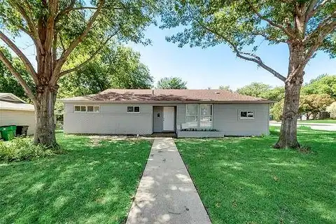 Stephanie, HALTOM CITY, TX 76117