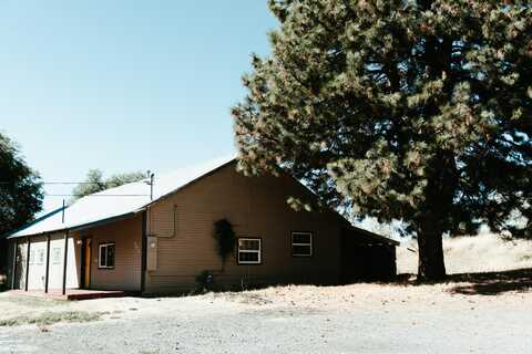 Frieda, KLAMATH FALLS, OR 97603
