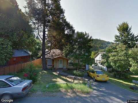 5Th, MYRTLE CREEK, OR 97457
