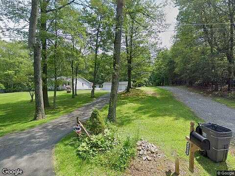 Hundred Springs Road, Tyrone, PA 16686