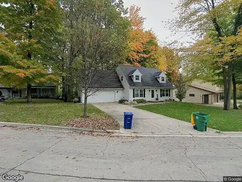 Ironwood, GREEN BAY, WI 54304