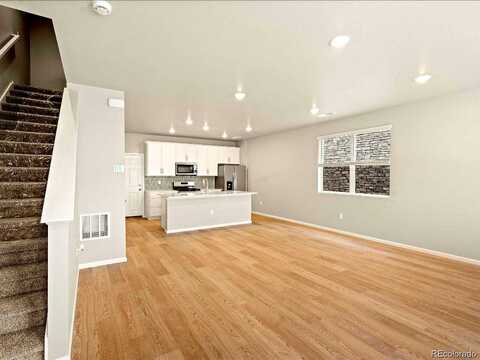 8Th, AURORA, CO 80018