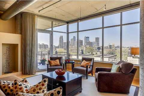 2Nd St Ne, Minneapolis, MN 55413