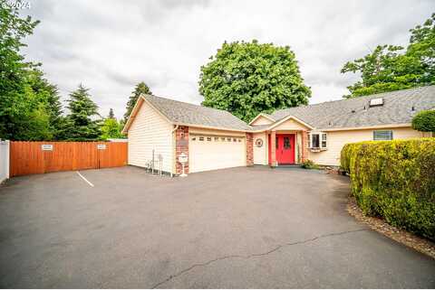 Thayer, OREGON CITY, OR 97045