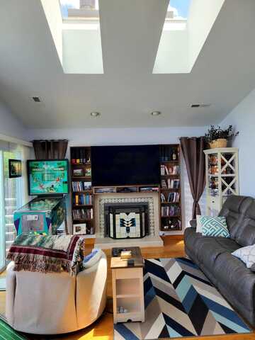 Waterside Cir, Moneta, VA 24121