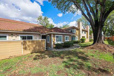 Lisa Meadows, SANTEE, CA 92071
