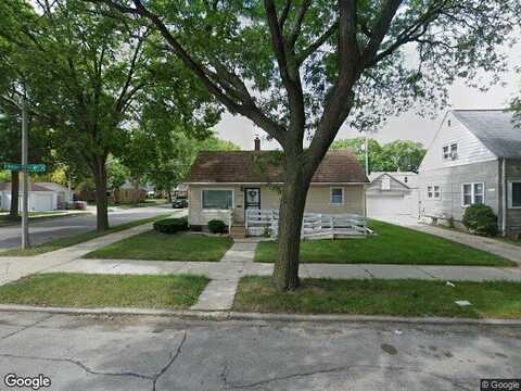41St, MILWAUKEE, WI 53216