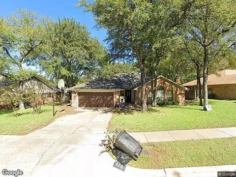 Heneretta, HURST, TX 76054