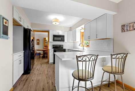 Oakhill, SAINT PAUL, MN 55126