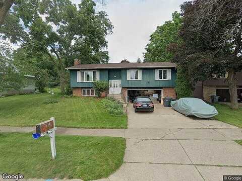 Chisholm, SAINT PAUL, MN 55109