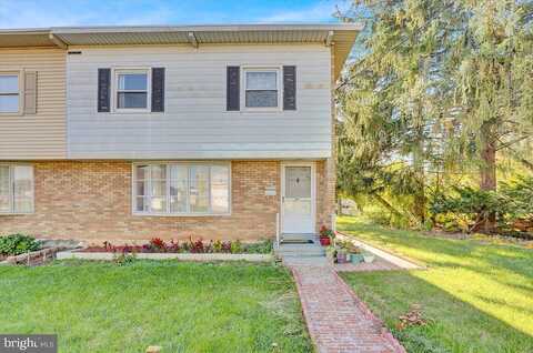 Locust St, Denver, PA 17517