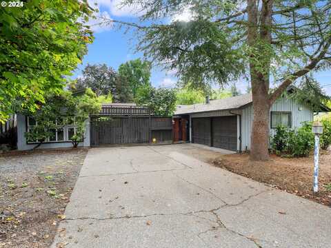 91St, PORTLAND, OR 97225
