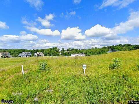 Crabapple Ln, Beaver Falls, PA 15010