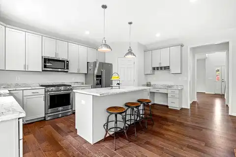 Monte Vista, LAKE GENEVA, WI 53147