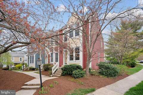 Oaktree, RESTON, VA 20194