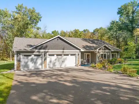 Redstone, PEQUOT LAKES, MN 56472