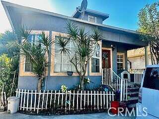 21St, LOS ANGELES, CA 90011