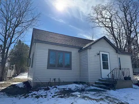 Pine, STURGEON BAY, WI 54235