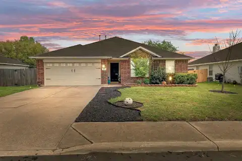 Pauley, HUTTO, TX 78634