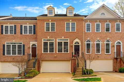 Castlewood, OAKTON, VA 22124