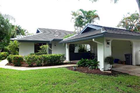 Hickorywood, BOYNTON BEACH, FL 33437