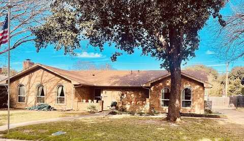 Curtis, ARLINGTON, TX 76012