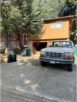 Thompson, PORTLAND, OR 97222