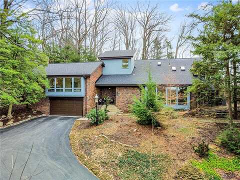 Curtis, GREENSBURG, PA 15601