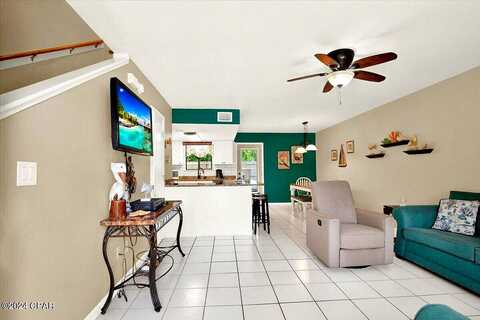 Robin, PANAMA CITY BEACH, FL 32407