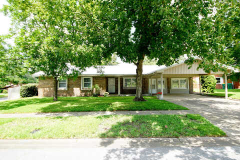 Julia, NICEVILLE, FL 32578