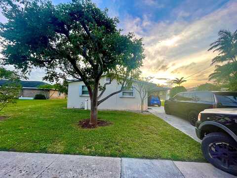 Rex, PALM SPRINGS, FL 33461