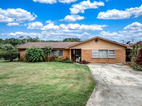 Lake Drive, SEBRING, FL 33875