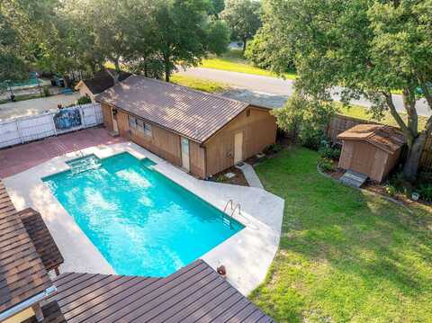 Dogwood, SHALIMAR, FL 32579