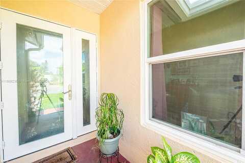 87Th, PEMBROKE PINES, FL 33025
